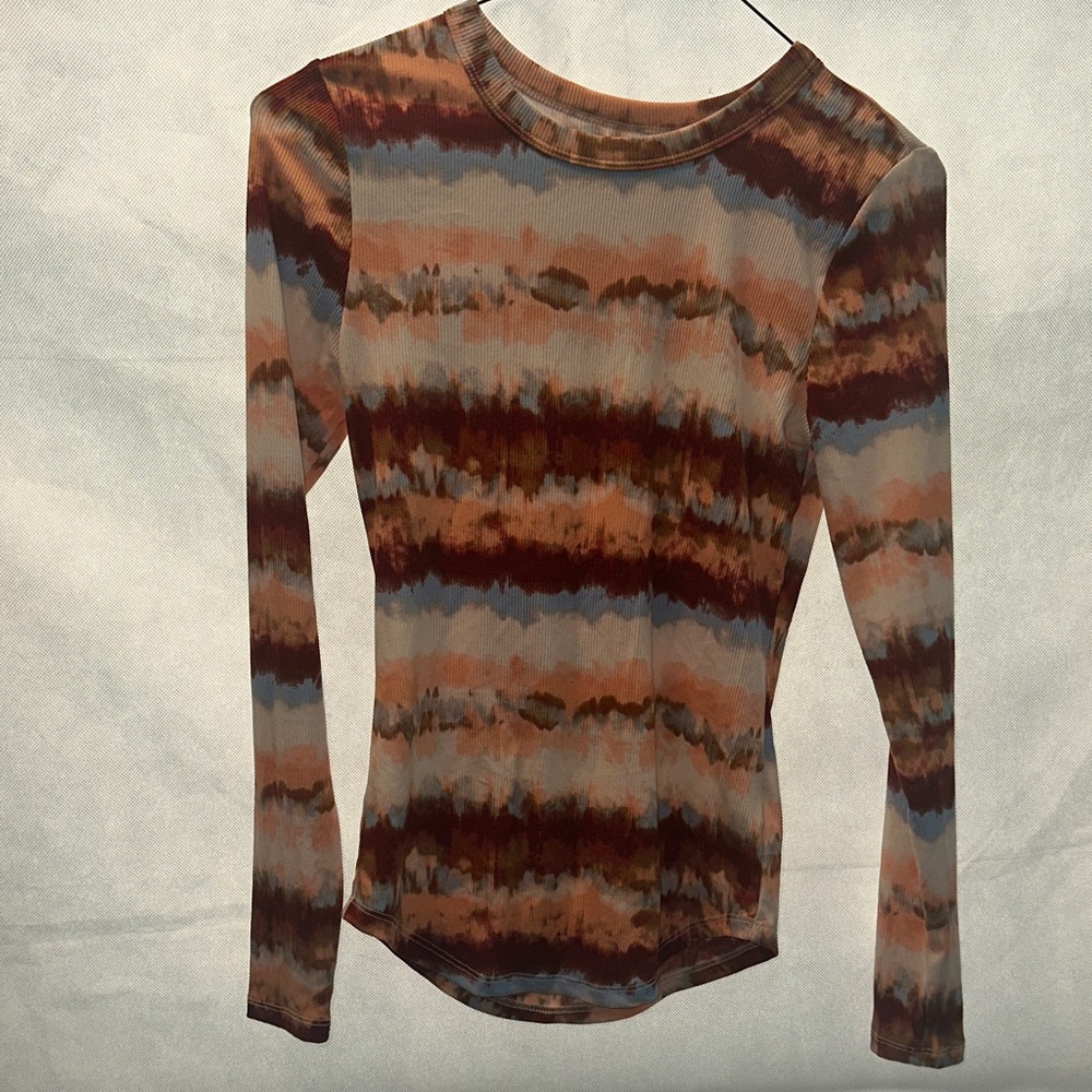 Tie-Dye Long Sleeve Top